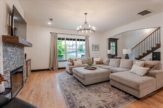 560 Inwood St in Fort Worth, TX - Building Photo - Building Photo