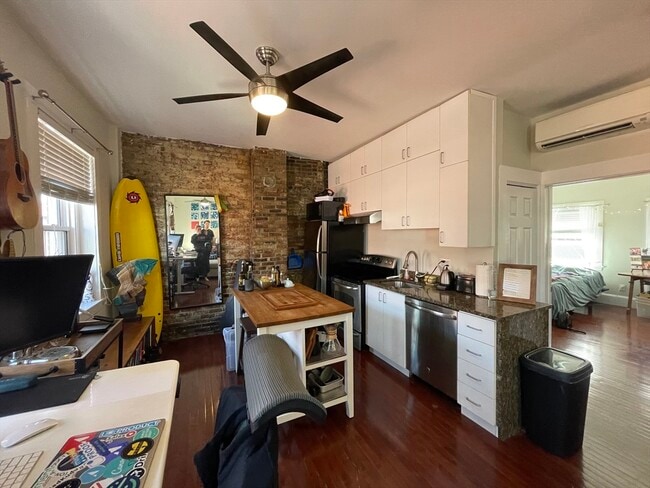 property at 164 Prince St