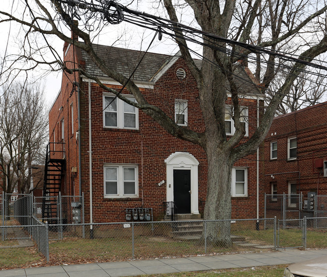 437 Mellon St SE in Washington, DC - Building Photo - Building Photo