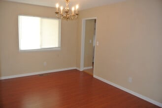 1666 Woodland Dr in Pittsburg, CA - Building Photo - Building Photo