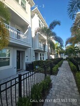 206 S Tampania Ave in Tampa, FL - Building Photo - Building Photo