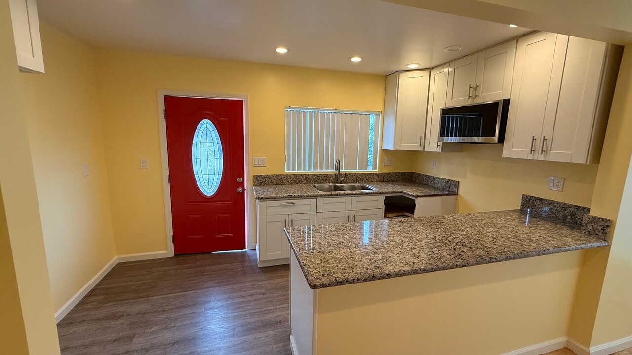 659 W Riggin St, Unit Riggin in Monterey Park, CA - Foto de edificio