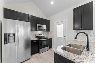 846 Omeara in Montgomery, TX - Building Photo - Building Photo