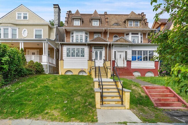 405 Grand St in Newburgh, NY - Building Photo - Building Photo