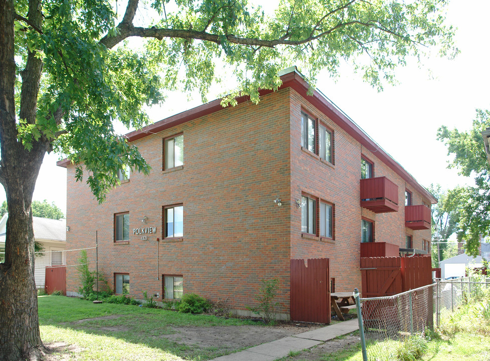 Polkview in Topeka, KS - Foto de edificio