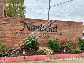 3200 W Britton Rd in The Village, OK - Building Photo