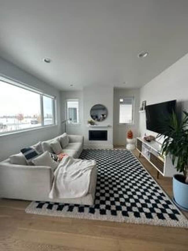 property at 2558 Milkhouse Ave