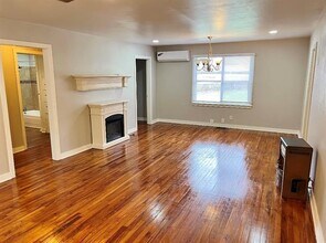 701 N Business 287 in Decatur, TX - Building Photo - Building Photo
