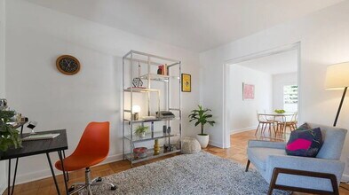 5340 Village Green in Los Angeles, CA - Building Photo - Building Photo