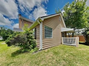 2342 Glencairn Ln SW in Marietta, GA - Building Photo - Building Photo