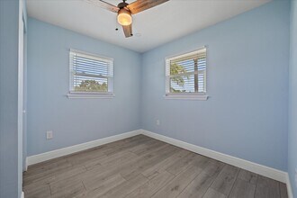 5900 Driftwood Ave in Sarasota, FL - Building Photo - Building Photo