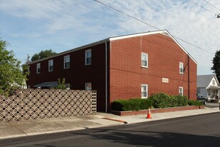 Silver Creek Apartments in Sellersburg, IN - Building Photo