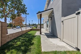 6015 Florence St in Riverside, CA - Building Photo - Building Photo