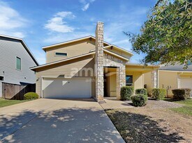 8012 Turnberry Ln in Austin, TX - Building Photo