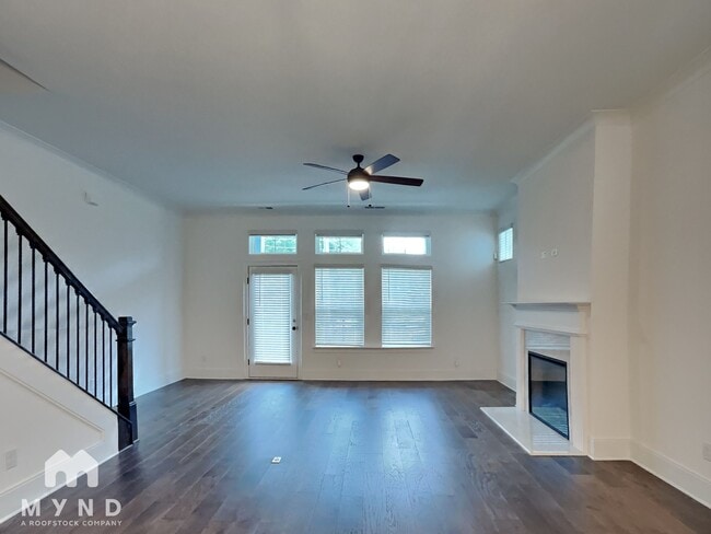 828 S Columbia Dr in Decatur, GA - Building Photo - Building Photo