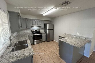 5552 W Carol Ave in Glendale, AZ - Foto de edificio - Building Photo