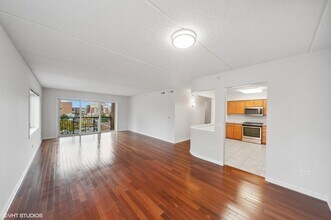 750 Pearson St in Des Plaines, IL - Building Photo - Building Photo