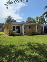 530 N 66th Ave in Hollywood, FL - Building Photo - Building Photo