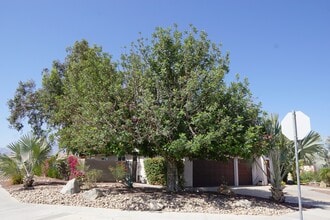 78785 Sun Brook Ln in La Quinta, CA - Foto de edificio - Building Photo