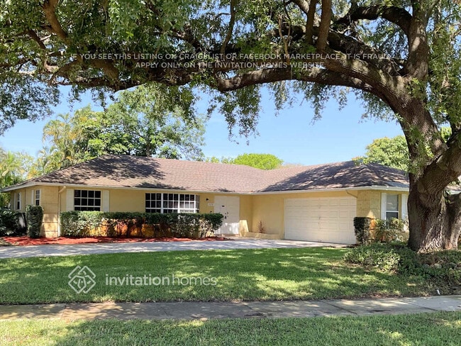 1173 Southport Ct in Wellington, FL - Building Photo - Building Photo