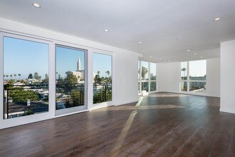 10663 Kinnard Ave in Los Angeles, CA - Foto de edificio - Interior Photo