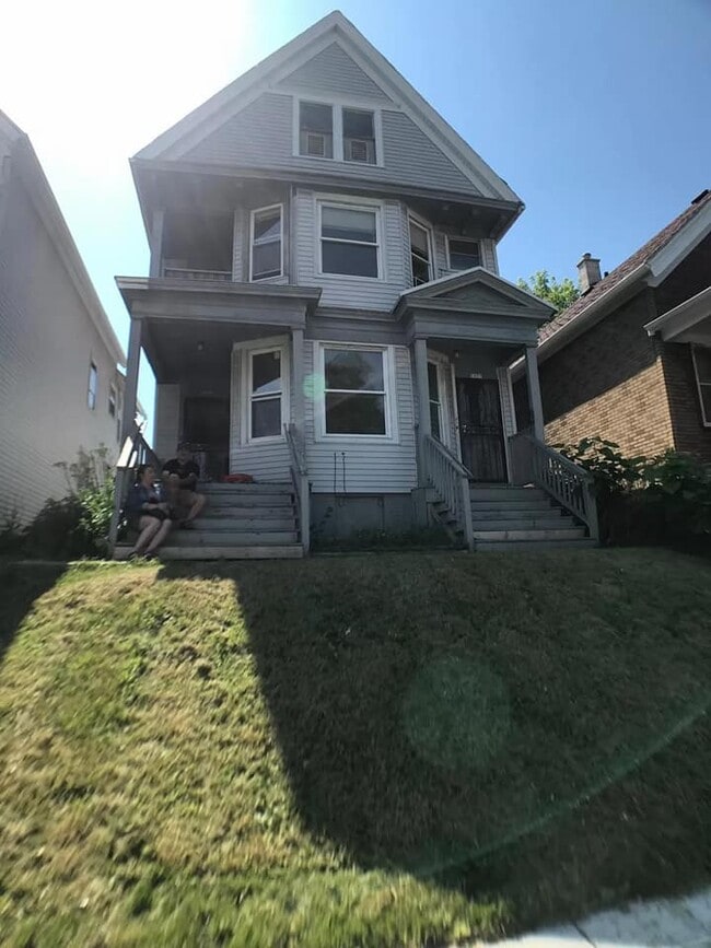 1957 S 11th St, Unit 1957 Upper