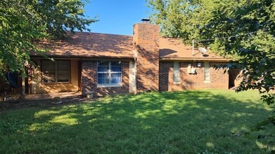 1702 Edgefield St in Killeen, TX - Building Photo - Building Photo