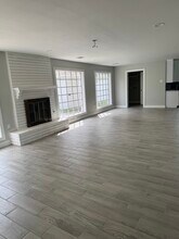 2700 Country Club Dr in Orange, TX - Building Photo - Building Photo