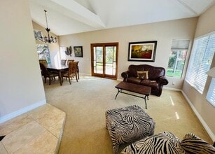 601 Aliento Ct in Vista, CA - Building Photo - Building Photo