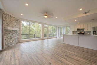 6628 Bayou Glen Rd in Houston, TX - Building Photo - Building Photo