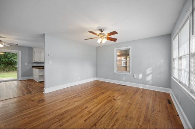 1304 E 1st St in Greenville, NC - Building Photo - Building Photo