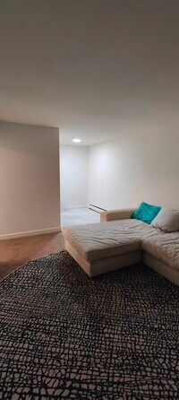 605 N Wolf Rd photo'