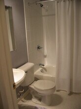 4909 Crooks Rd, Unit C2 in Royal Oak, MI - Building Photo - Building Photo