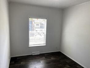 308 Elm Ave, Unit B in Sheridan, IN - Building Photo - Building Photo