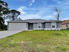 1022 SW Alexandria Ave in Port St. Lucie, FL - Building Photo