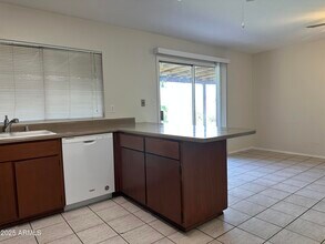 2514 S Cottonwood Dr in Tempe, AZ - Building Photo - Building Photo