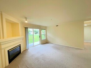 25235 SE Klahanie Blvd in Issaquah, WA - Building Photo - Building Photo