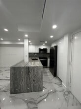 11790 SW 18th St in Miami, FL - Building Photo - Building Photo