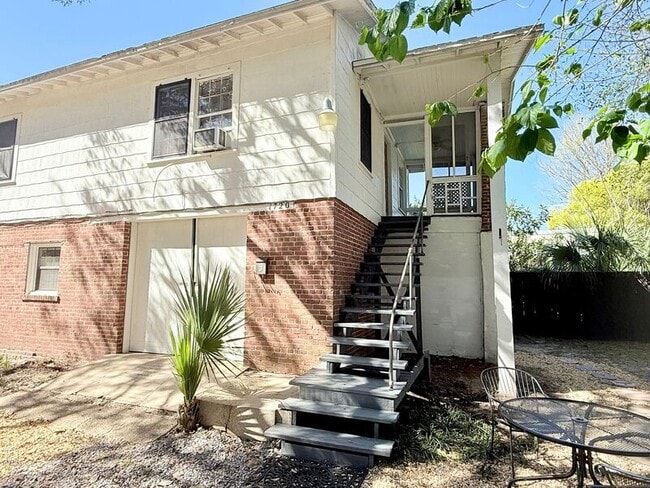 property at 1720 E La Rua St