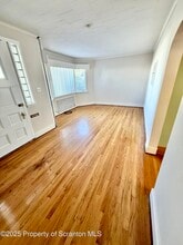 1012 N Webster Ave in Scranton, PA - Building Photo - Building Photo