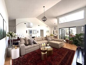 665 Hollows Cir in Deerfield Beach, FL - Building Photo - Building Photo