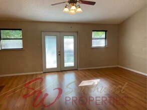 1209 N Mockingbird St in Stephenville, TX - Building Photo - Building Photo