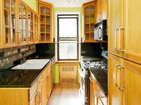 33-04 Junction Blvd, Unit APT 4W in Queens, NY - Building Photo