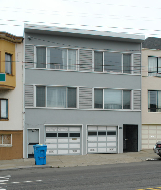 7044 Fulton St in San Francisco, CA - Building Photo