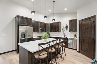 1107 S Foss Ave in Sioux Falls, SD - Building Photo - Building Photo