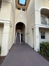 11601 NW 89th St in Doral, FL - Building Photo - Building Photo