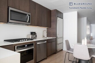 132 W 26th St-Unit -FL9-ID682 in New York, NY - Building Photo - Building Photo