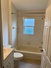 375 Lexington Ave SW in Vero Beach, FL - Building Photo - Building Photo