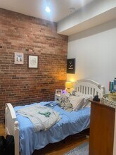1081 Beacon St, Unit 3 in Brookline, MA - Building Photo - Building Photo