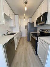 1849 S Bentley Ave in Los Angeles, CA - Building Photo - Building Photo